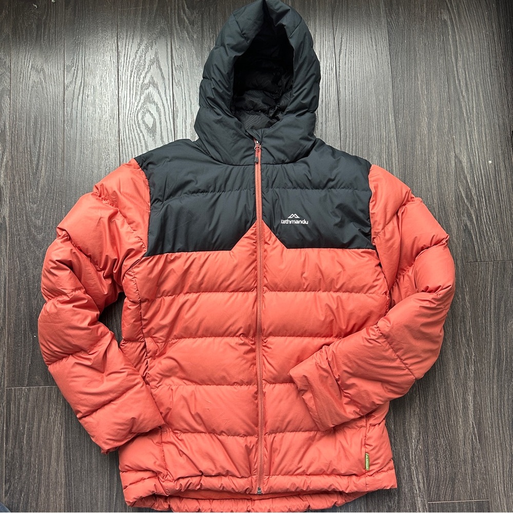 Kathmandu Black and Red Men's Puffer Jacket